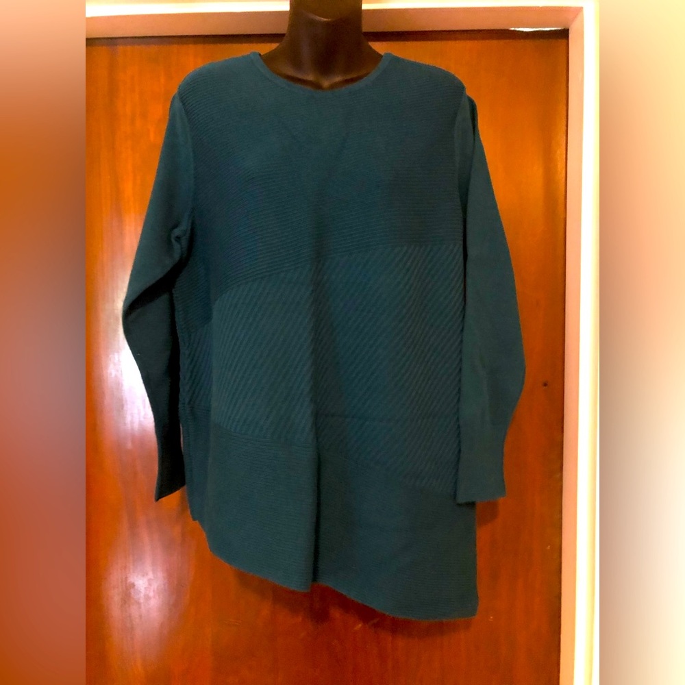 Chico’s Size 2 Greenish Blue Asymmetrical Sweater - size L - NWT
